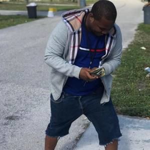 Meet your Posher, Marc olivier